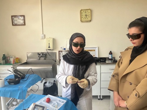 برگزاری آموزش عملی درس واحد لیزر دانشجویان تخصصی دندانپزشکی کودکان دانشکده دندانپزشکی دانشگاه تهران